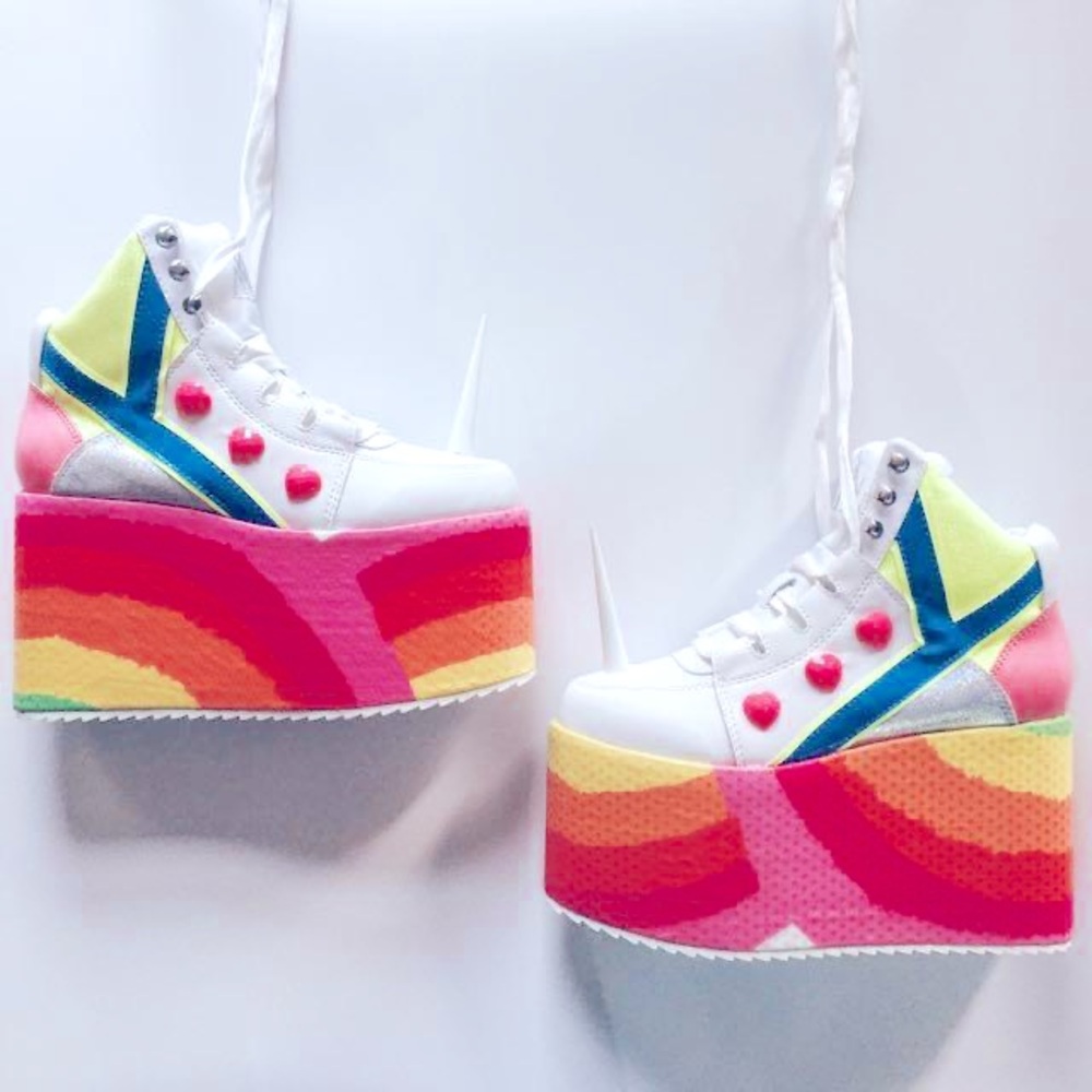 YRU Qozmo unicorn platform sneakers